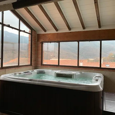 בית נופש Maison De Caractere Avec Jacuzzi Entre Et Montagne A De Conflent *